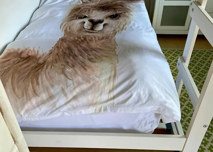 Сasa de vacaciones Enchanting With Alpacas In Lundeborg